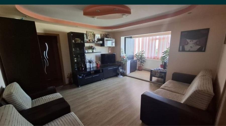 Apartament cu 2 camere decomandat în Găvana
