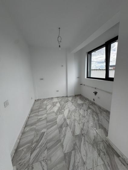 Duplex cu 4 camere cu Canalizare în Albert