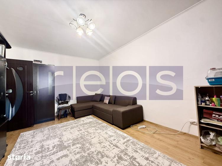 Apartament cu 3 camere decomandat în Dristor