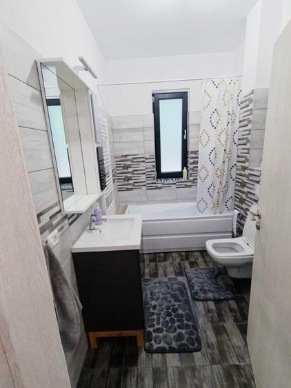 Apartament cu 2 camere decomandat, mobilat în Dumbrăvița