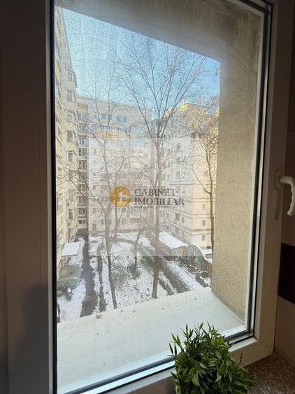 Apartament cu 2 camere nedecomandat, mobilat în Cișmigiu