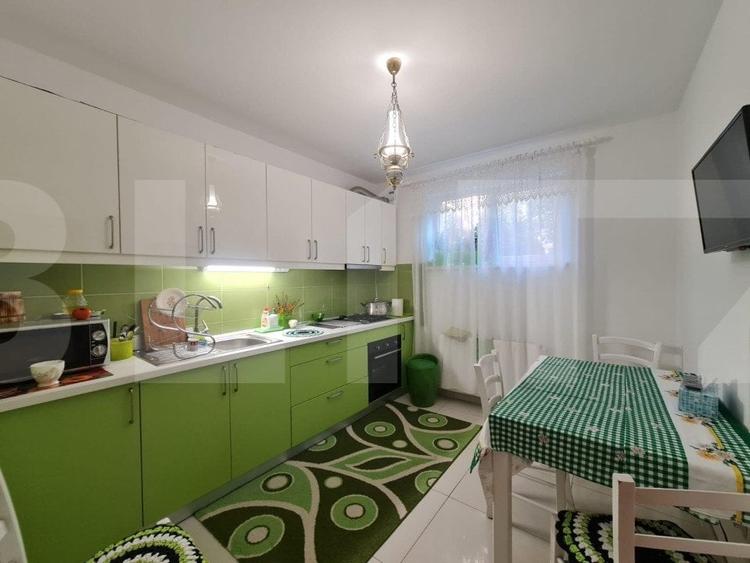 Casă individuală cu 9 camere cu Garaj în Făget