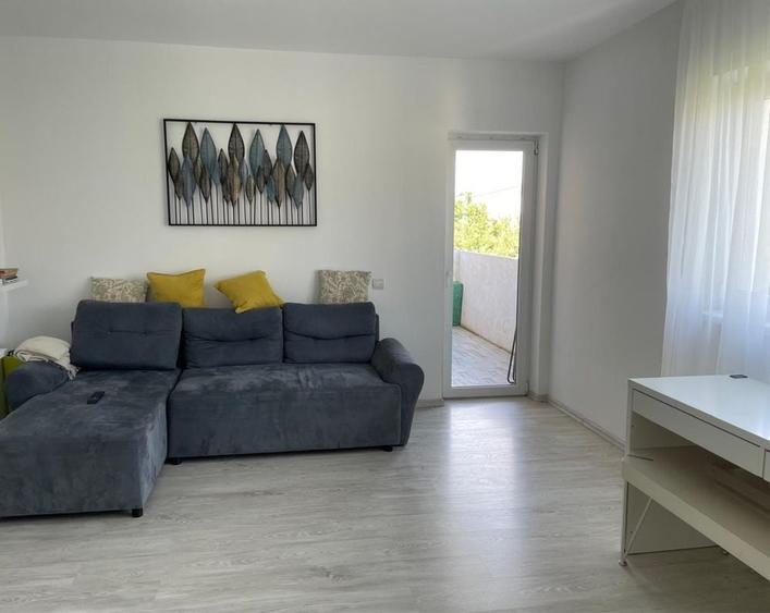 Apartament cu 2 camere decomandat în Exterior Vest