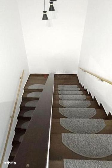Apartament cu 4 camere în Central
