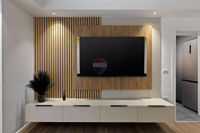 Apartament cu 2 camere decomandat în Podgoria