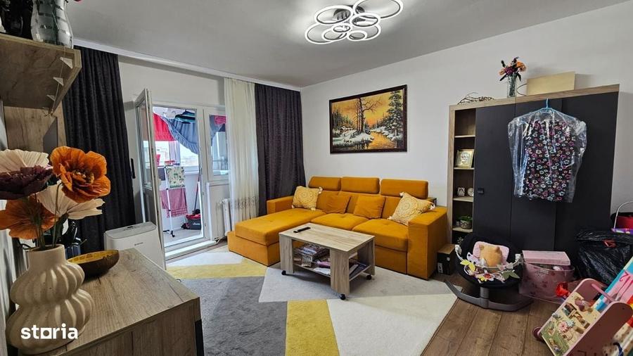 Apartament cu 3 camere decomandat în Griviței