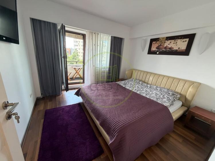 Apartament cu 3 camere decomandat, mobilat în Centrul Civic