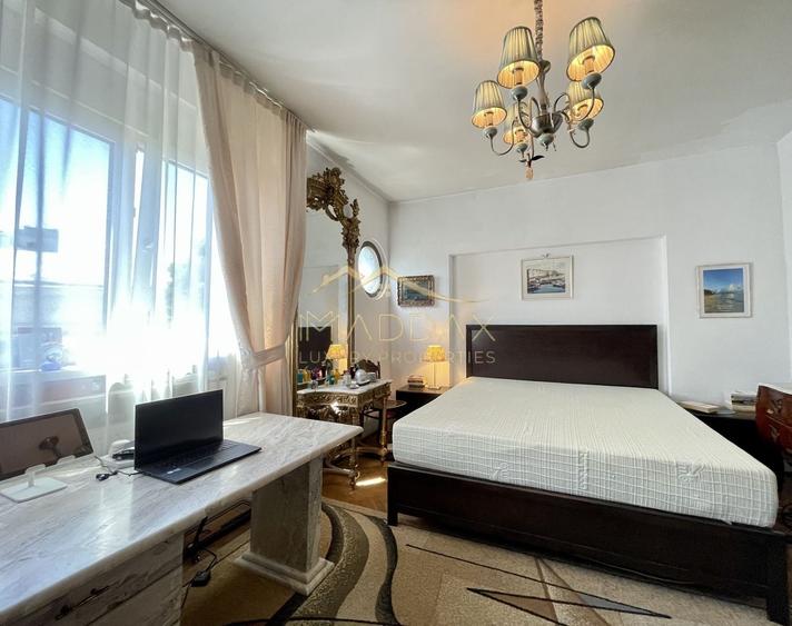 Apartament cu 5 camere semidecomandat, mobilat în Centrul Istoric