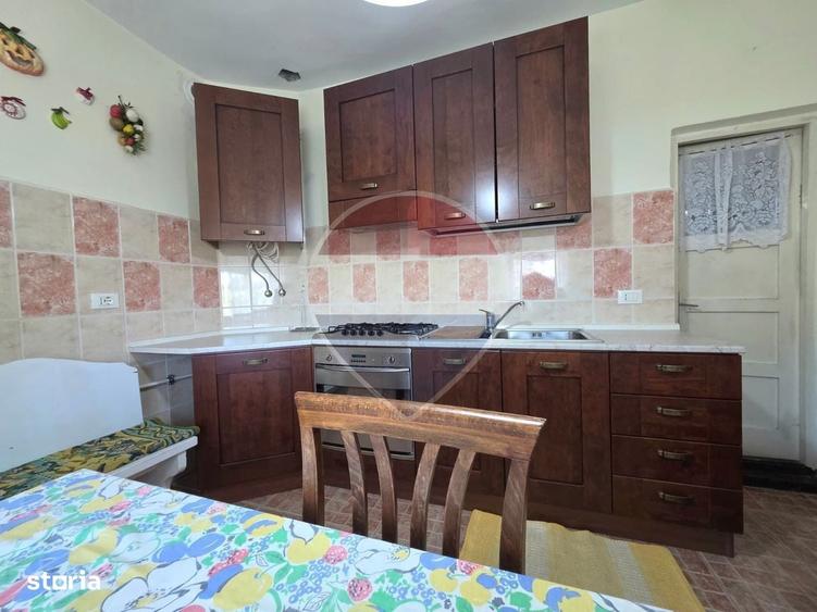 Casă cu 4 camere în Central