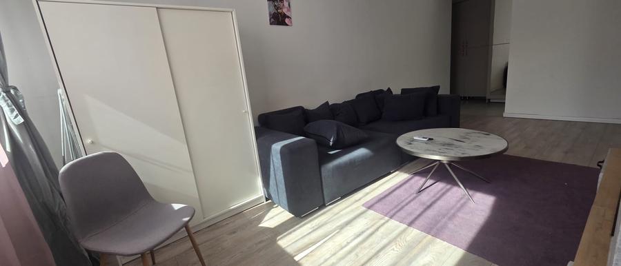 Apartament cu 2 camere semidecomandat, mobilat în Politehnica
