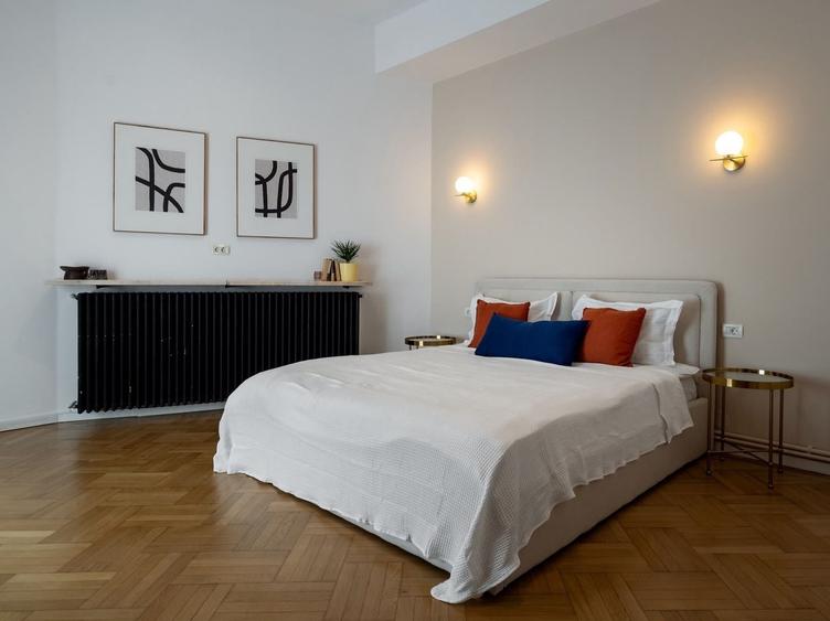 Apartament cu 4 camere, mobilat în Calea Victoriei