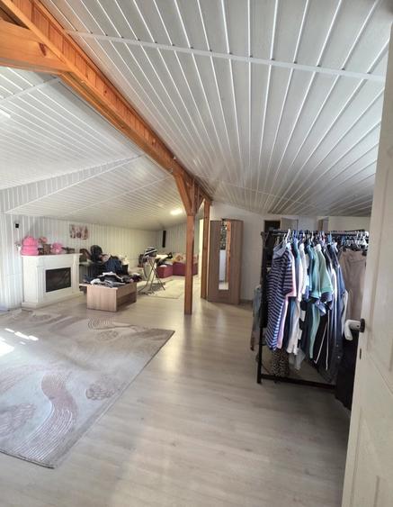 Apartament cu 4 camere decomandat în Plantelor