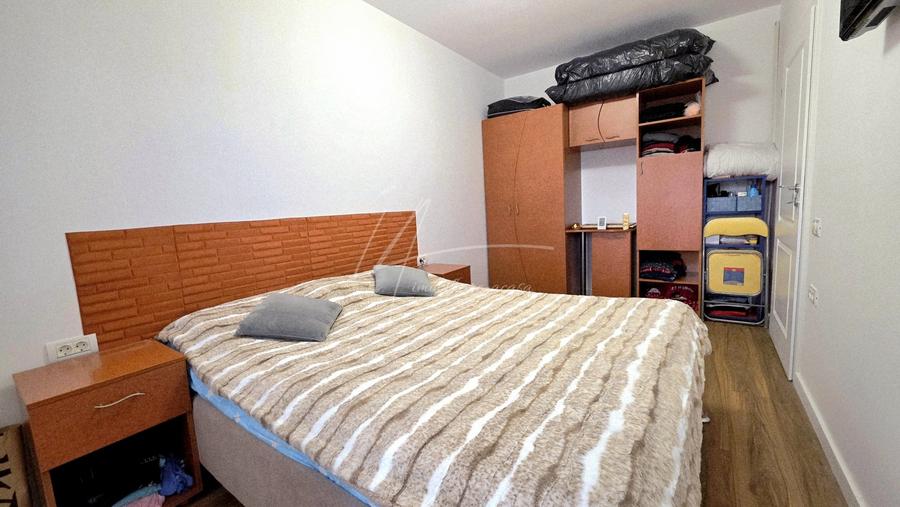Apartament cu 2 camere semidecomandat, mobilat în Berceni