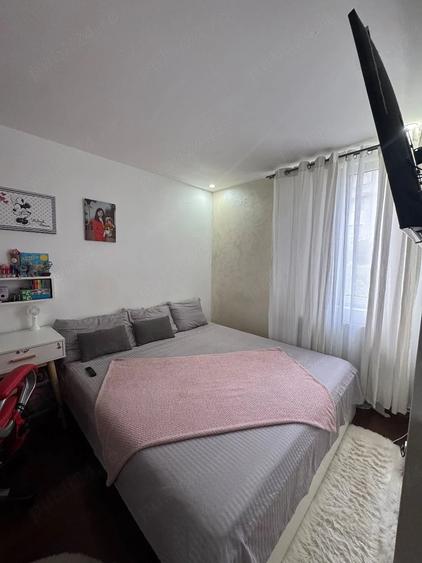 Apartament cu 2 camere semidecomandat, mobilat în Central