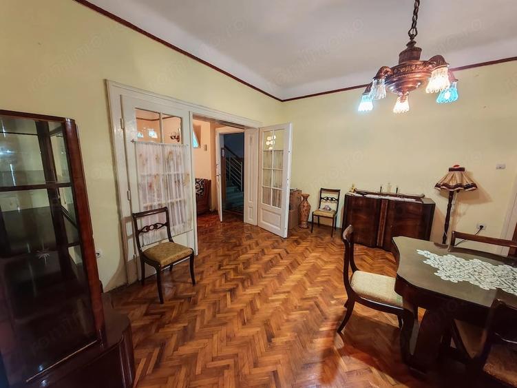 Casă cu 2 camere cu Teren 376 Mp în Elisabetin
