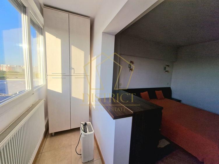 Apartament cu 3 camere semidecomandat, mobilat în Aradului