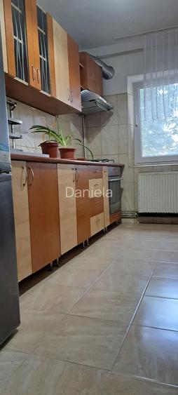 Apartament de inchiriat cu 3 camere