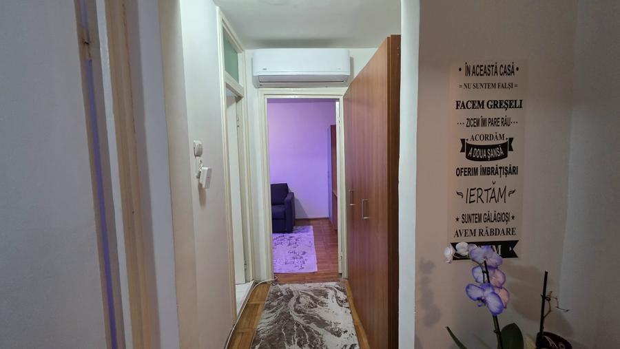 Apartament cu 3 camere decomandat, mobilat în Girocului