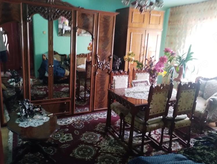 Casă cu 5 camere cu Teren 1300 Mp în Bucovăț