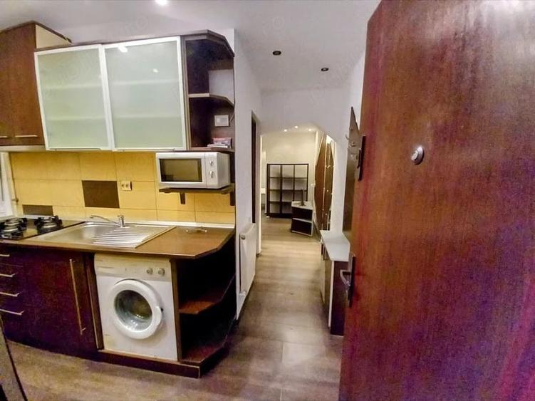 Apartament cu 2 camere nedecomandat în Central