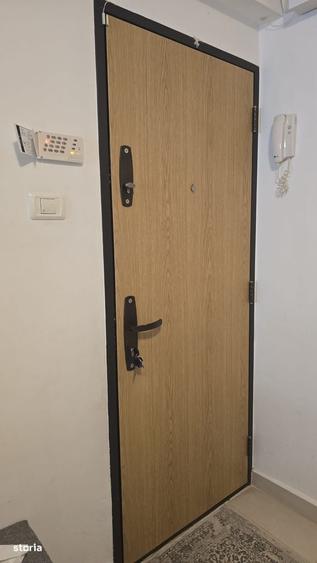 Apartament cu 4 camere în Crângași