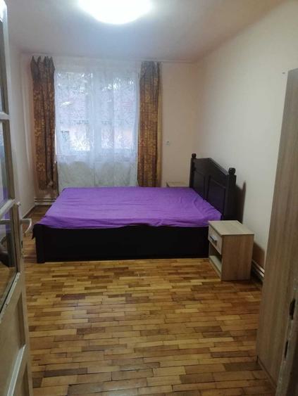 Apartament cu 2 camere semidecomandat în Spitalul Județean