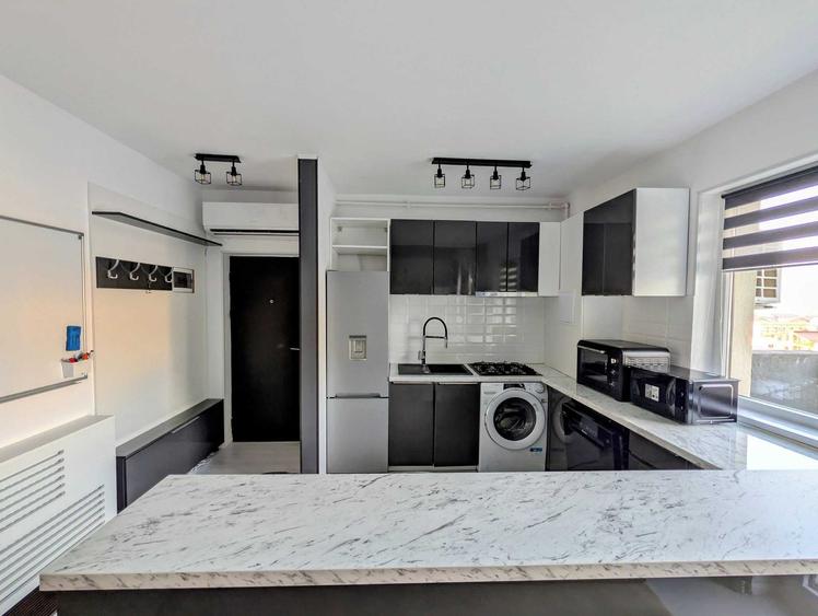 Apartament cu 2 camere semidecomandat în Florești