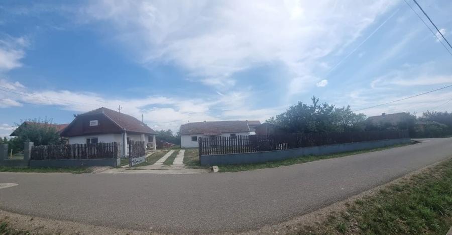 Casă cu 2 camere în Micula