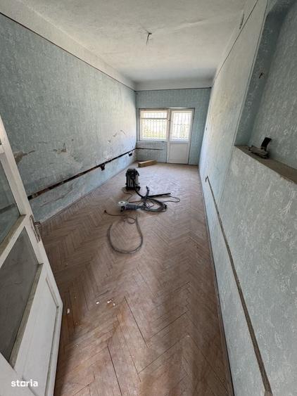 Casă cu 4 camere decomandat cu Teren 800 Mp în Botizului