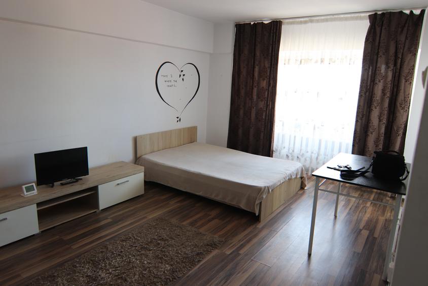 Garsonieră decomandată în Gară