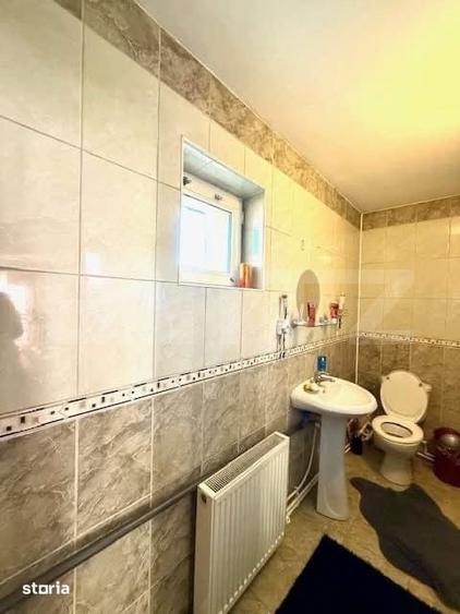 Casă cu 5 camere semidecomandat cu Teren 700 Mp în Central