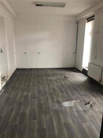 Spațiu comercial, de 75 mp, în Central