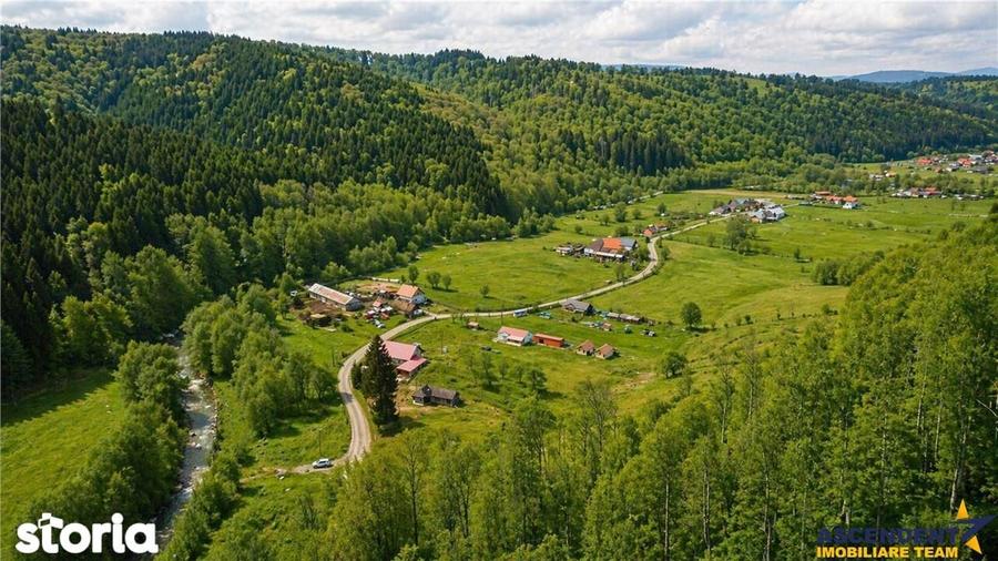Casă cu 2 camere cu Teren 5425 Mp în Vama Buzăului