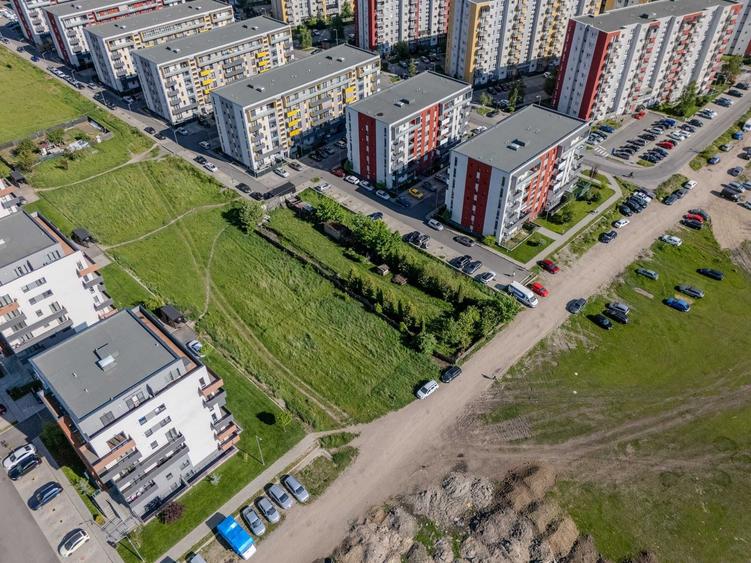 Teren de 1000 mp, în Avantgarden