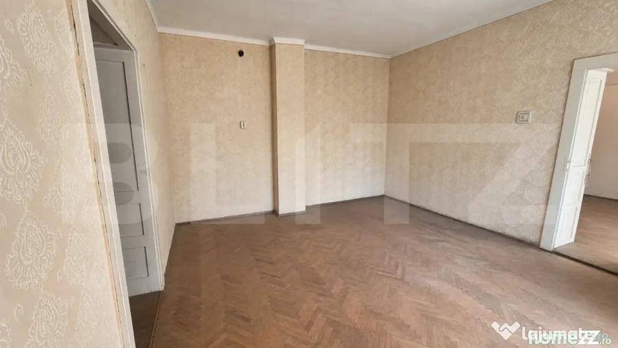 Casă cu 4 camere cu Teren 1500 Mp în Aurel Vlaicu
