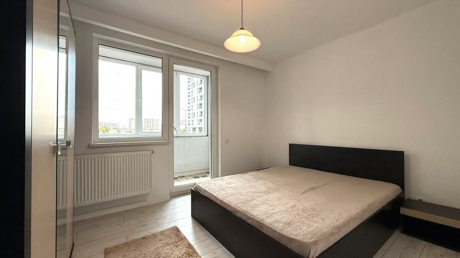 Apartament cu 3 camere semidecomandat în Florești