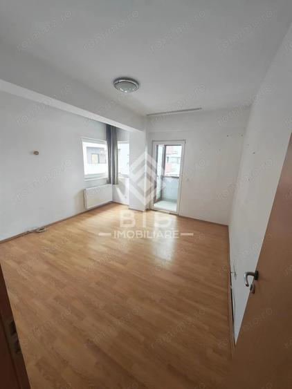 Apartament cu 2 camere decomandat în Sud