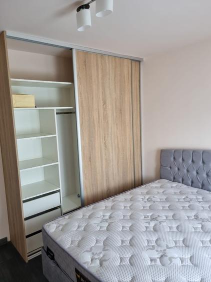 Apartament cu 2 camere decomandat în Florești