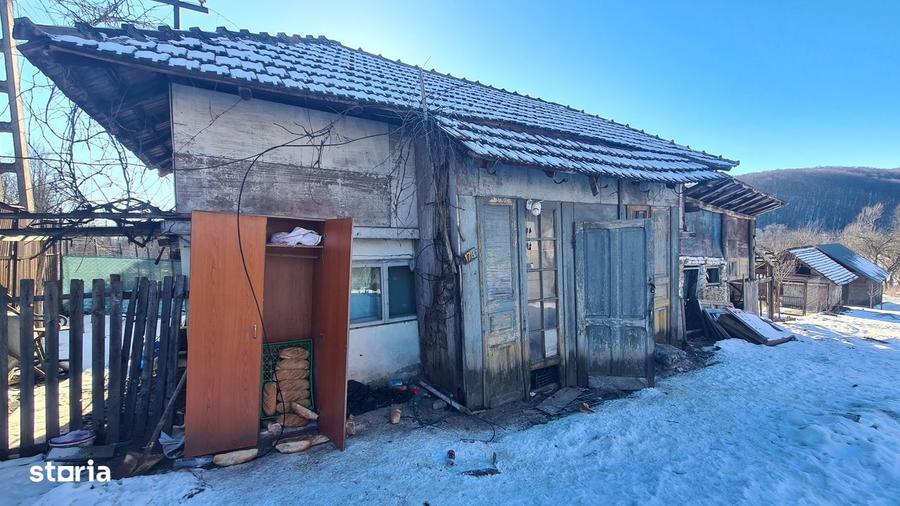 Casă cu 3 camere în Vernești