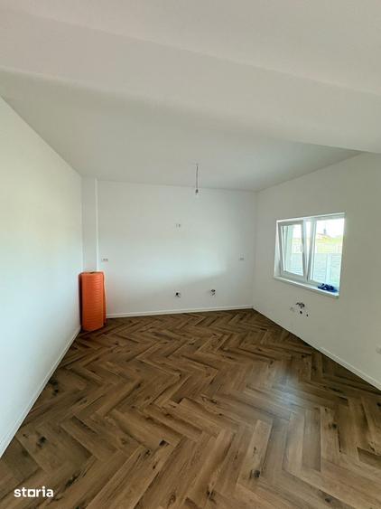 Casă cu 3 camere cu Teren 365 Mp în Sud