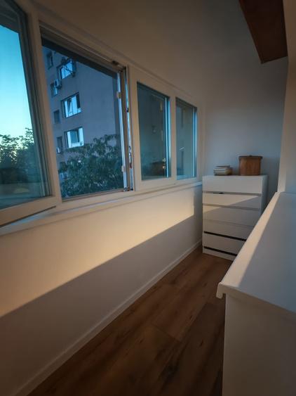 Apartament cu 3 camere semidecomandat în Drumul Taberei