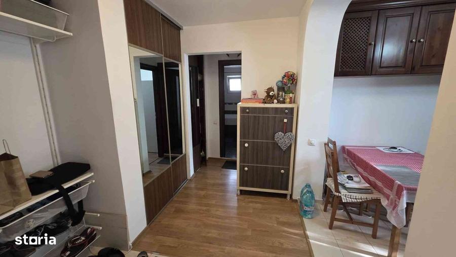 Apartament cu 2 camere, mobilat în Aviației