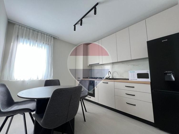 Apartament cu 2 camere decomandat, mobilat în Gară