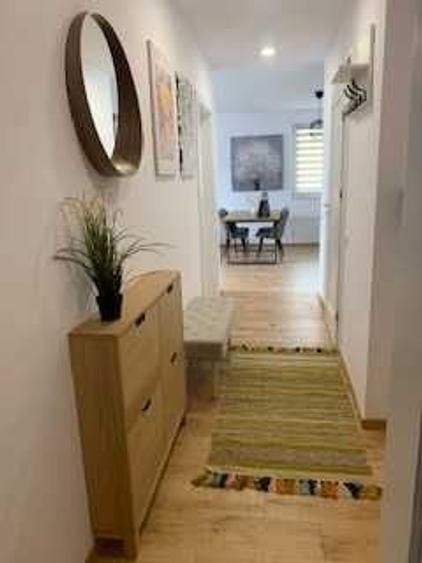 Apartament cu 2 camere decomandat în Exterior Vest