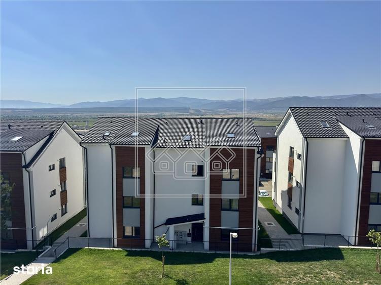 Apartament cu 3 camere în Cristian