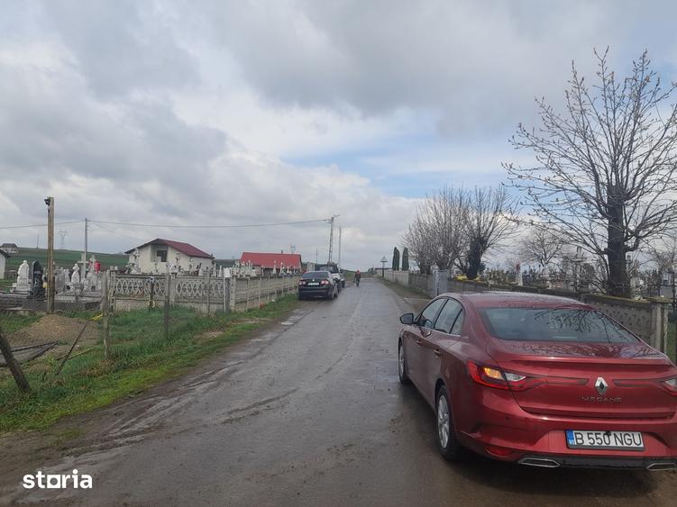 Casă cu 2 camere cu Teren 1058 Mp în Bălțați