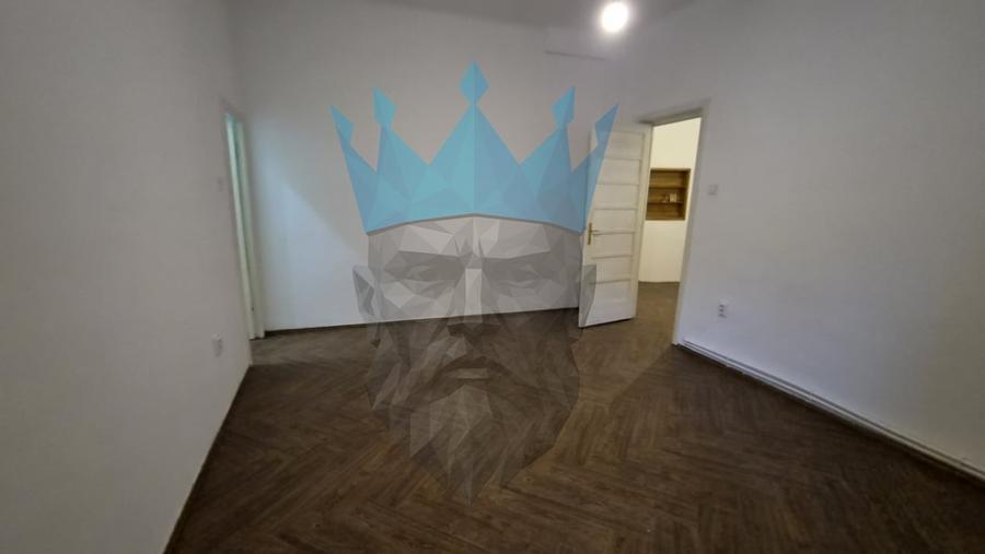 Birou, de 50.900001525879 mp, în Universitate