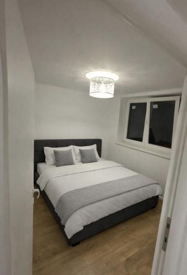 Apartament cu 2 camere în Micro 1