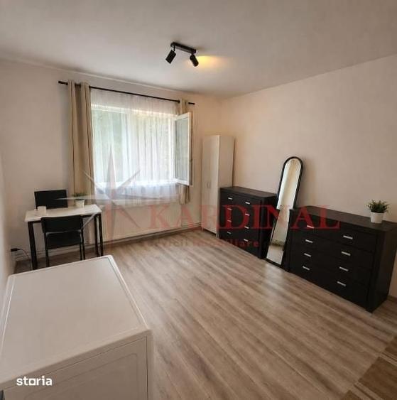 Apartament cu 2 camere semidecomandat în Florilor