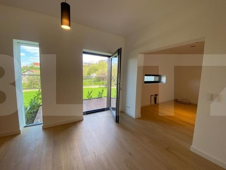 Casă individuală cu 5 camere cu Teren 298 Mp în Borhanci
